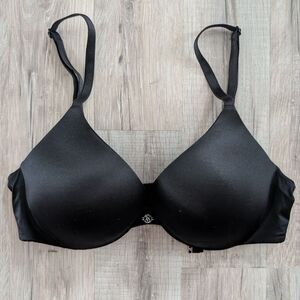 Victoria's Secret Very Sexy Push-Up in Black, 32C (A8)